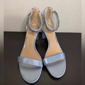NWOT Jewel Badgley Mischka Powder Blue Crystal Satin Heels Size 6